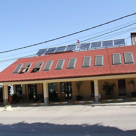 Hotel - Restaurant Chairite София Экстерьер фото